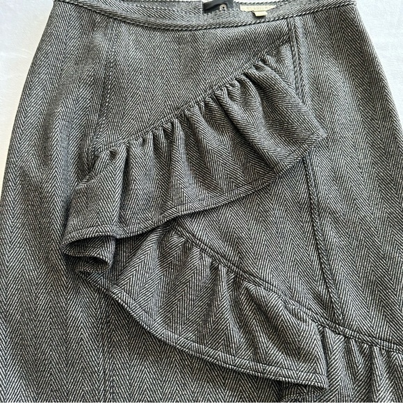 Burberry Dresses & Skirts - Burberry skirt